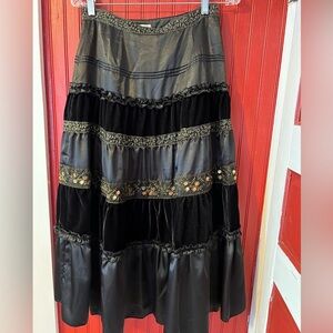 NWT Elegant Black and Gold Velvet Sequins Goth Boho Women's Skirt 6